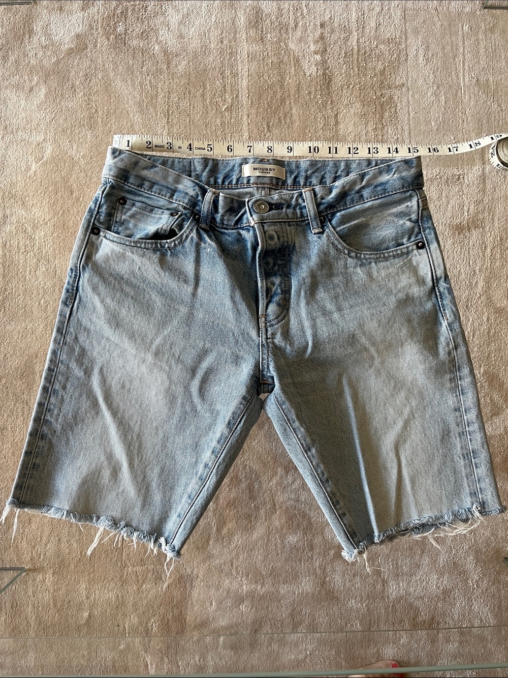Moussy Light Wash Denim Cutoff Shorts - Light Blue Size 28